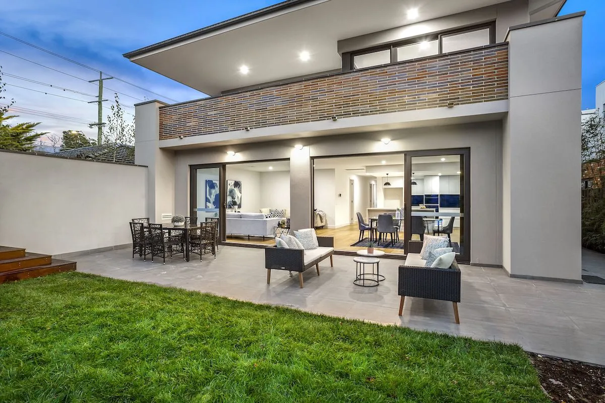 Caulfield Luxury Apartments - Internal and External Painting - Commercial